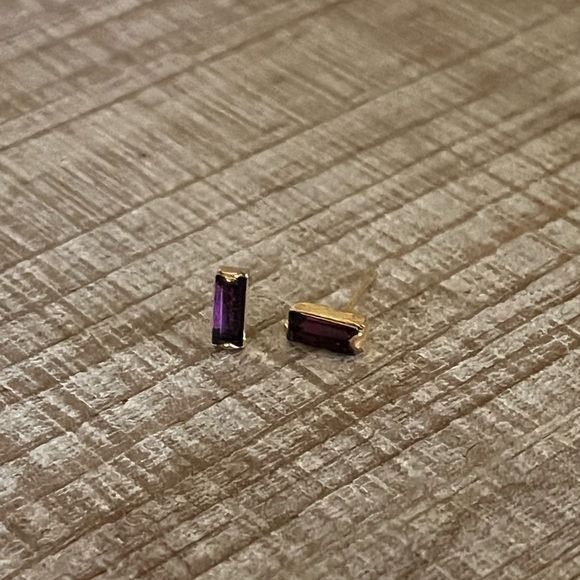 Gold & Amethyst Earrings - Picture 1 of 1